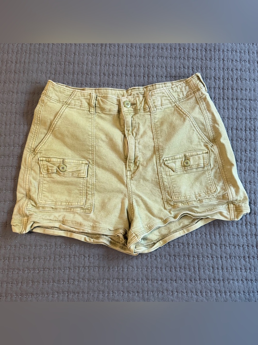 American Eagle Olive Sage Green Stretch Cargo Shorts - Size 10